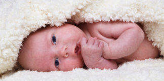 Soluço em recém-nascido Soluço em recém-nascido