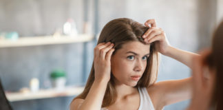 Queda de cabelo na amamentação Queda de cabelo