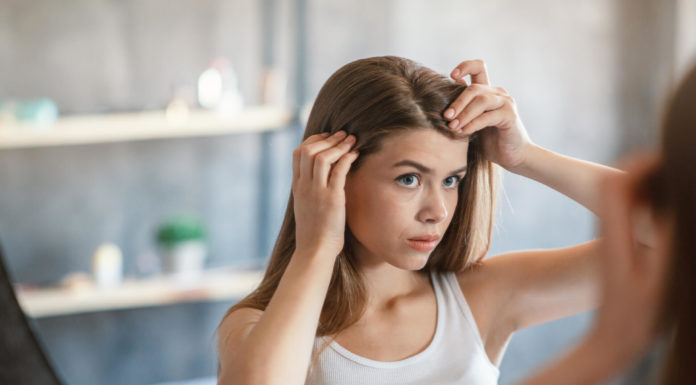 Queda de cabelo na amamentação Queda de cabelo