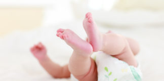 Como Ajudar o Bebê a Fazer Cocô Bebê a Fazer Cocô