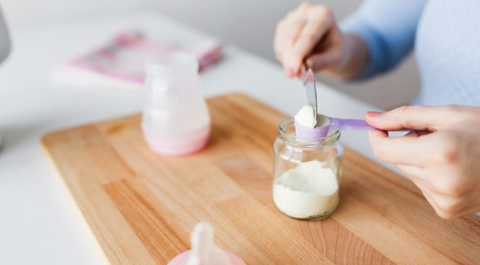 Amamentação mista: como conciliar o leite materno e o leite de fórmula como conciliar o leite materno e o leite de fórmula